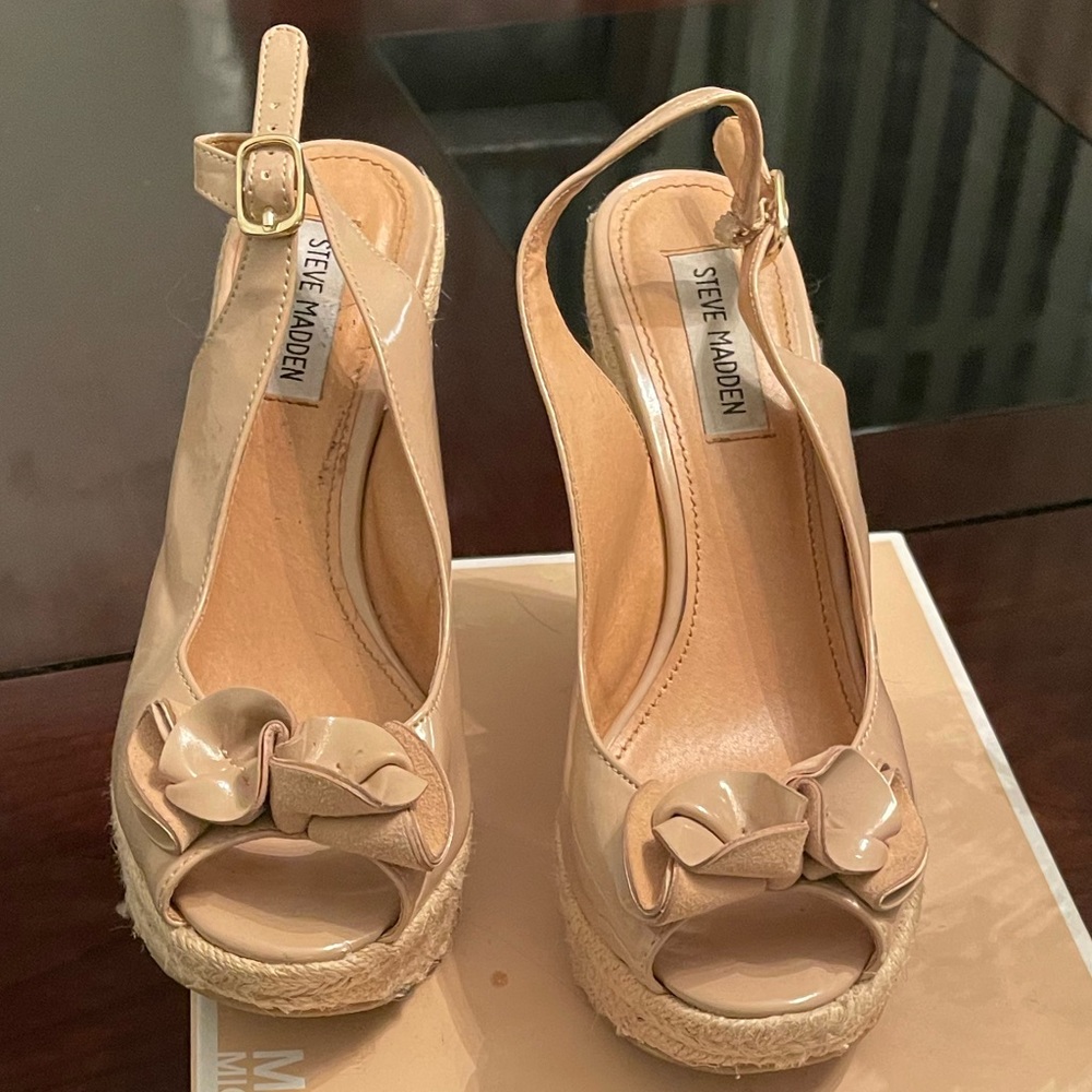 Steve Madden sexy wedge shoe